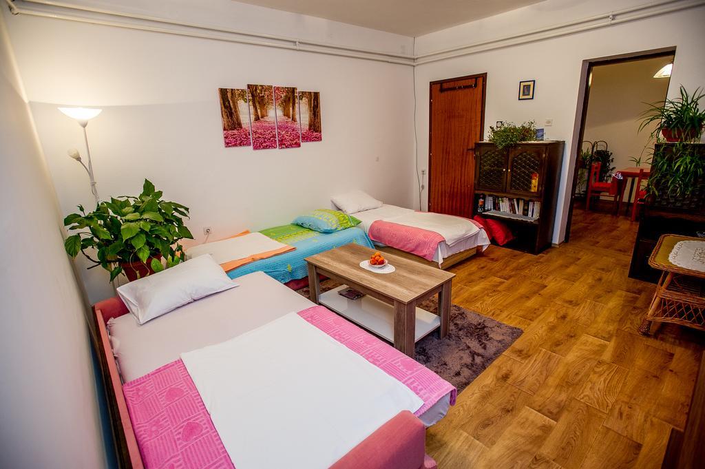 Apartman Oaza Требинє Екстер'єр фото