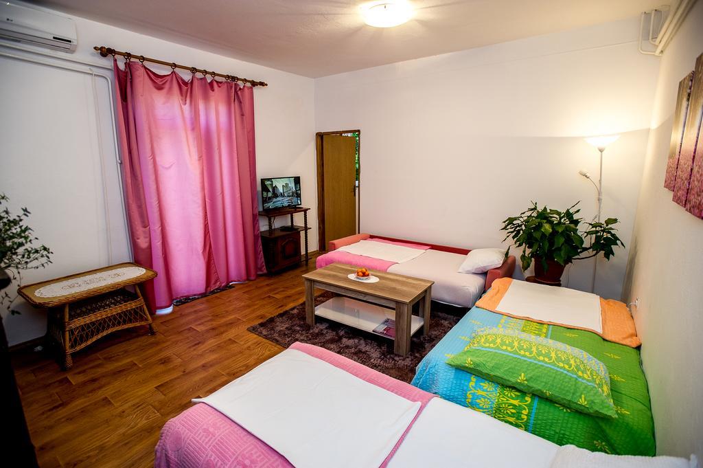Apartman Oaza Требинє Екстер'єр фото